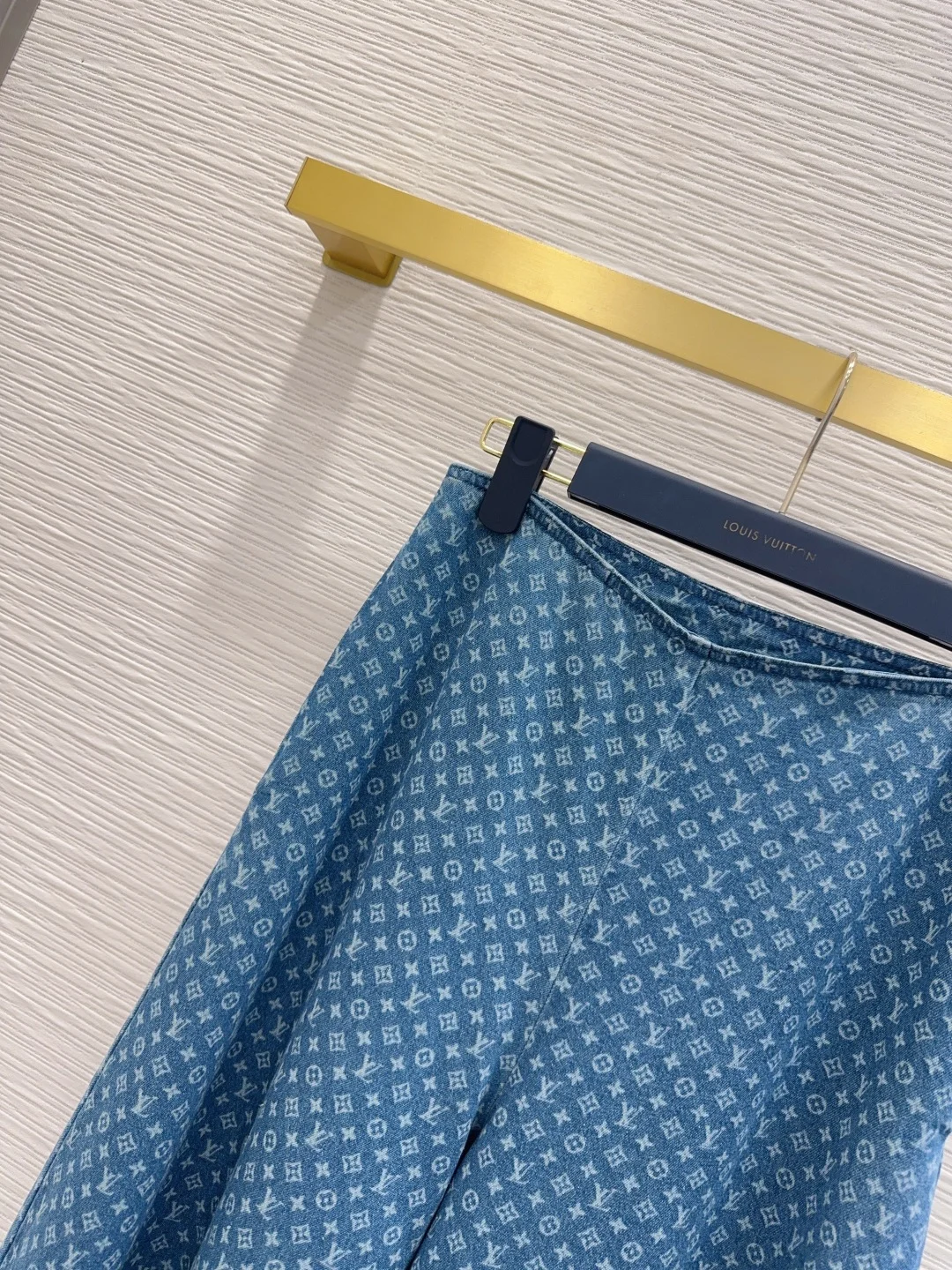 LV Trousers S-L B85202608041972 - Image 3