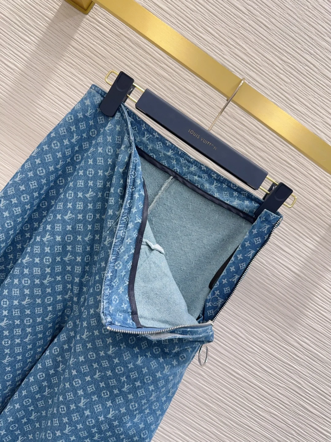 LV Trousers S-L B85202608041972 - Image 8
