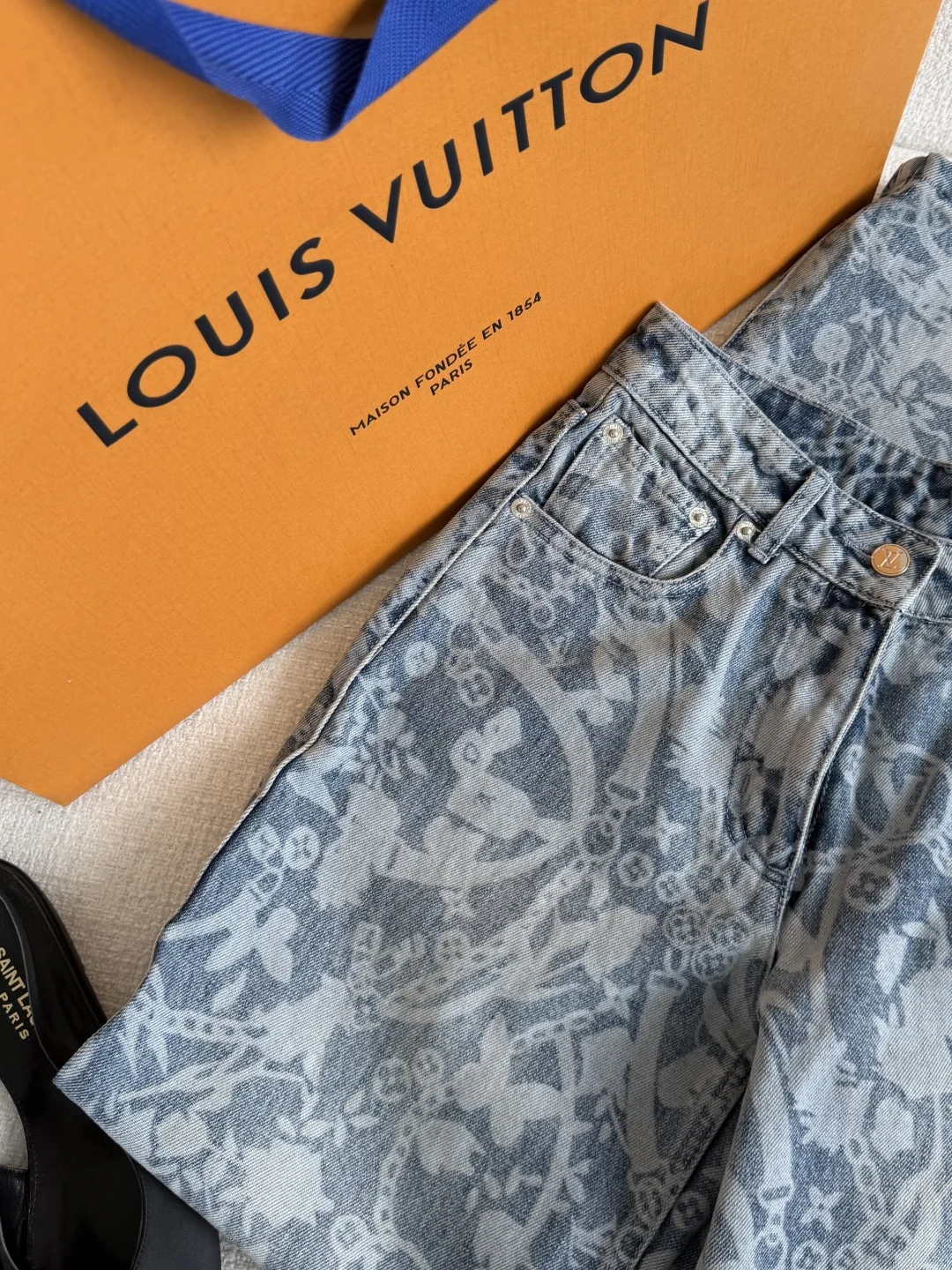 LV Trousers S-L C15202608040587 - Image 3