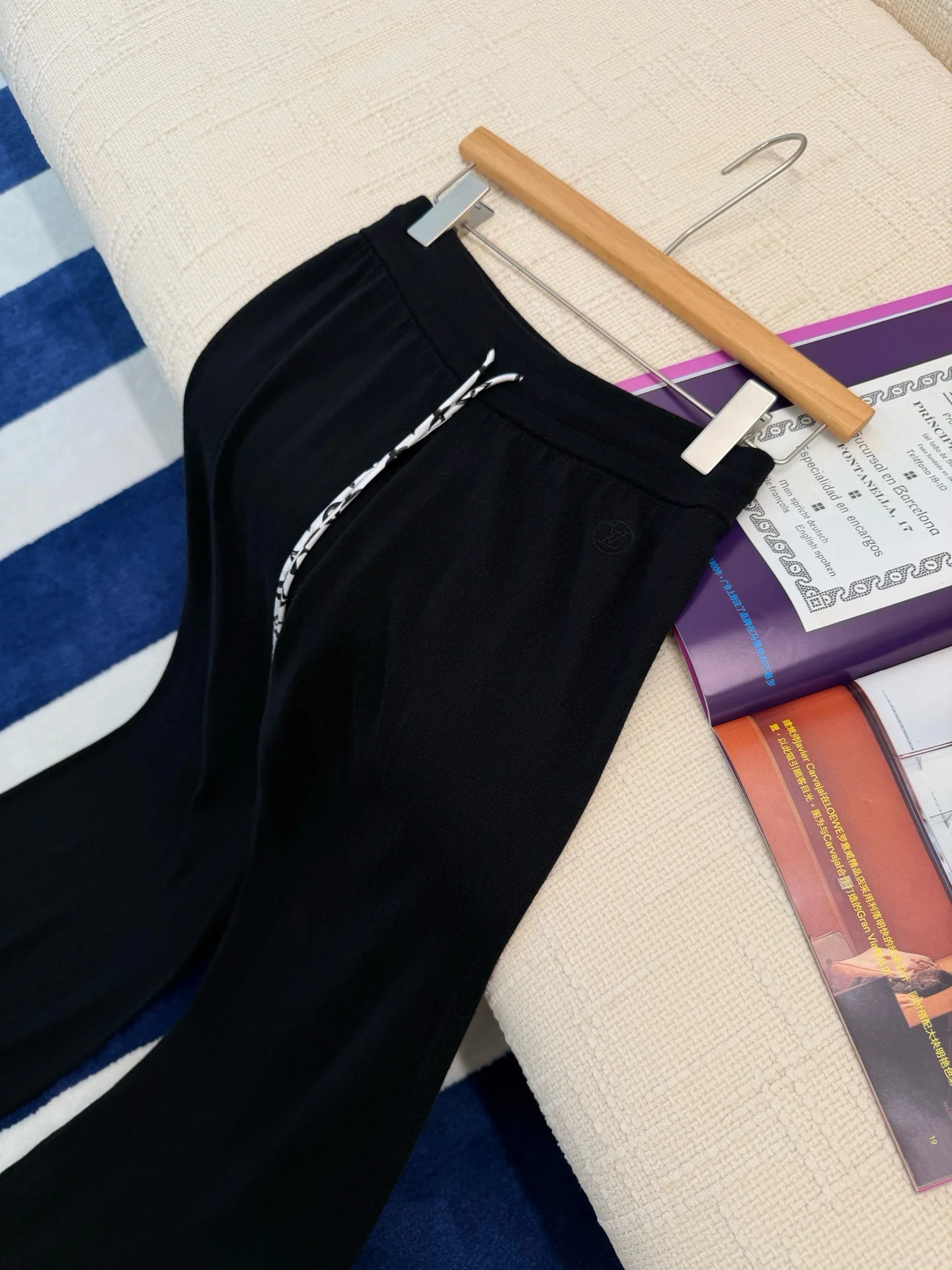 LV Trousers S-L C15202608042663 - Image 8