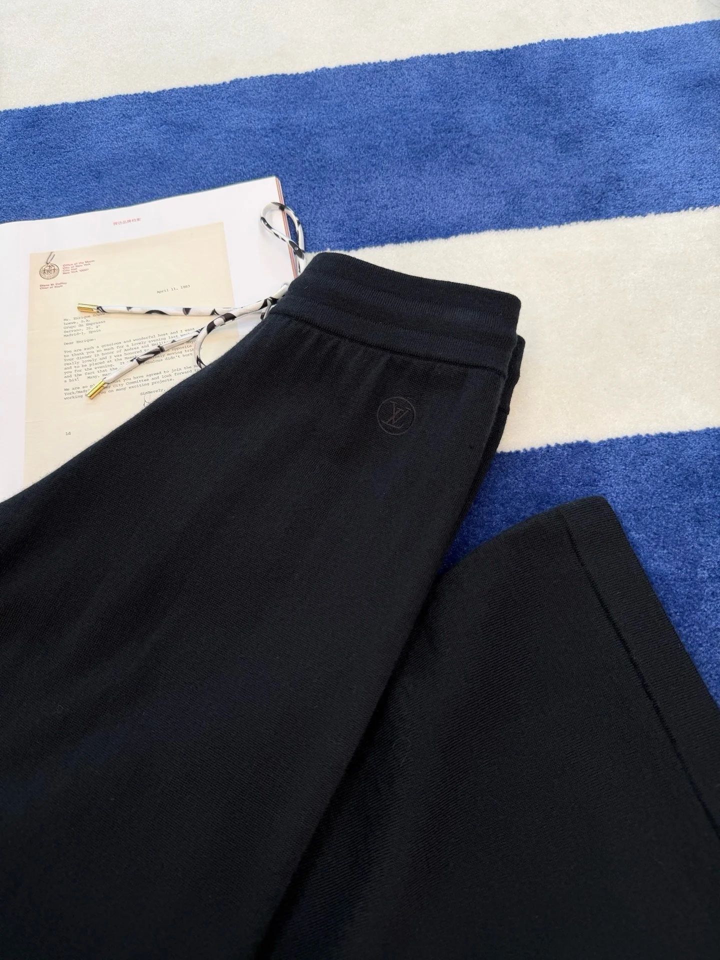 LV Trousers S-L C15202608042663 - Image 9