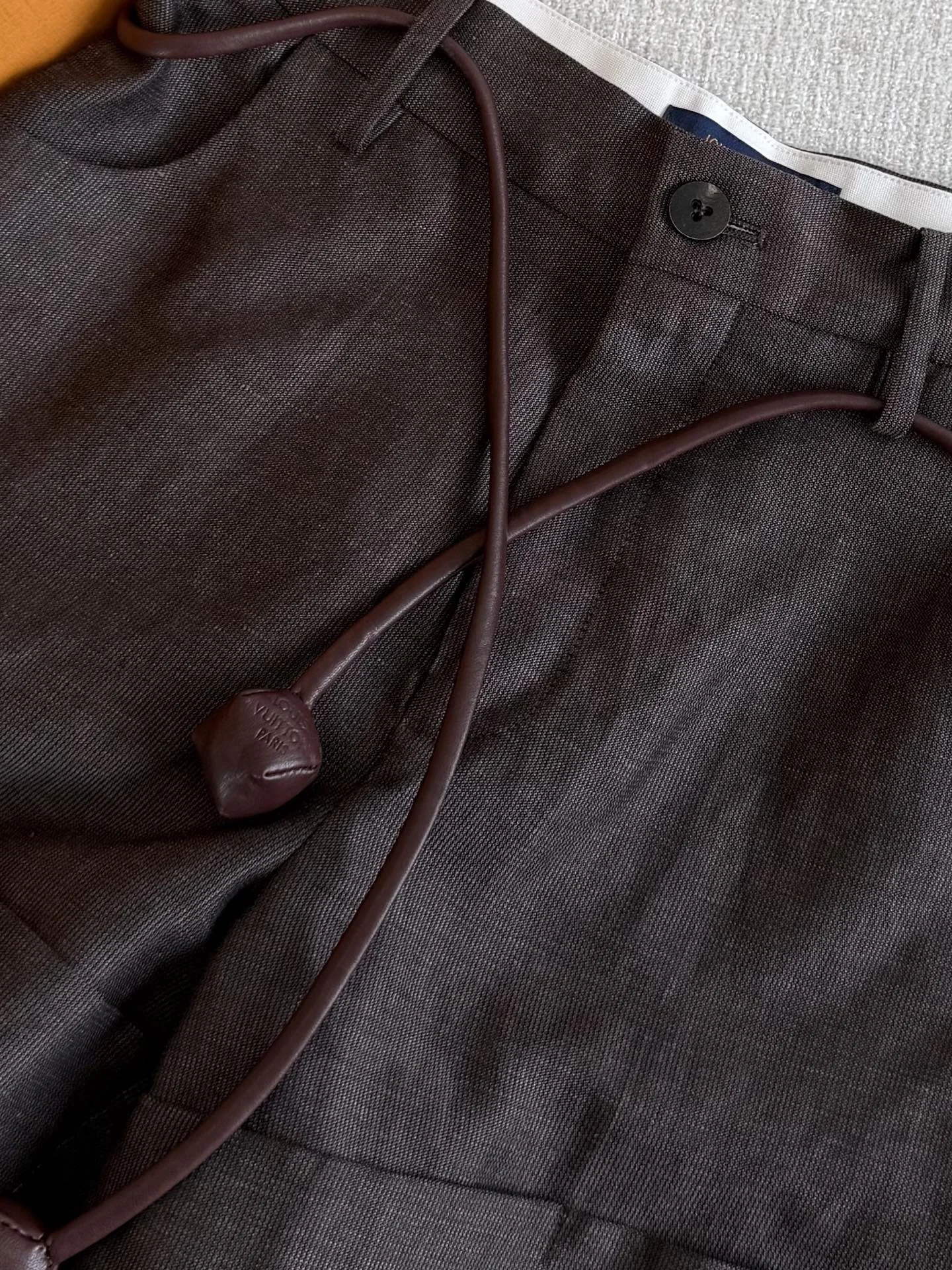 LV Trousers S-L D40202608040591 - Image 8