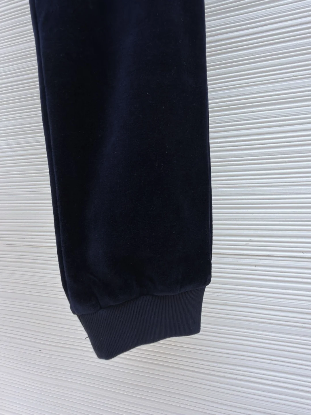 LV Trousers Velour Knit S-XL B15202608060347 - Image 7