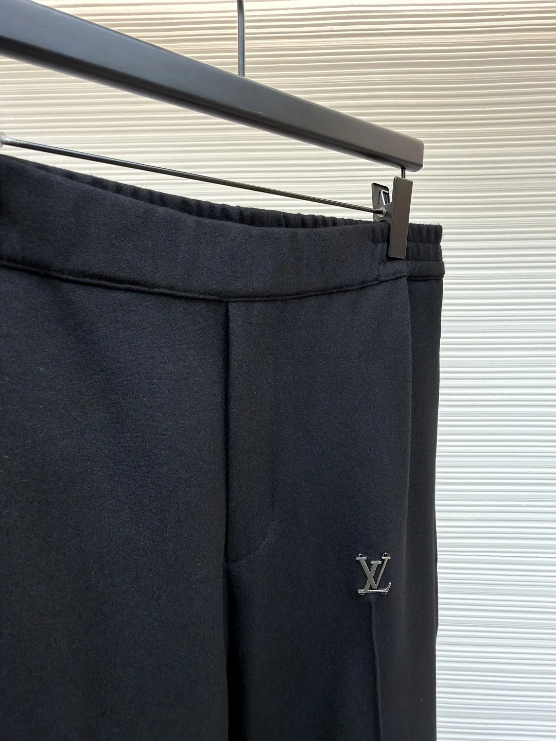 LV Trousers Wool Blend 48-54 B20202608060252 - Image 8