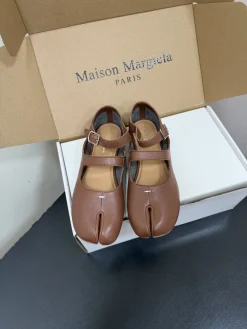 MAISON MARGIELA Flats C50202608030202
