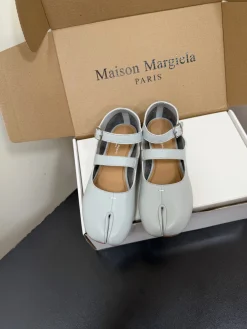 MAISON MARGIELA Flats C50202608030203