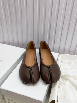 MAISON MARGIELA Flats Lambskin Leather EU35-42 B40202608031185