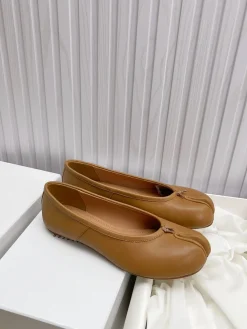 Alternative view of MAISON MARGIELA Flats Leather EU35-42 B40202608031184
