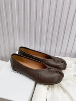 Alternative view of MAISON MARGIELA Flats Leather EU35-42 B40202608031191