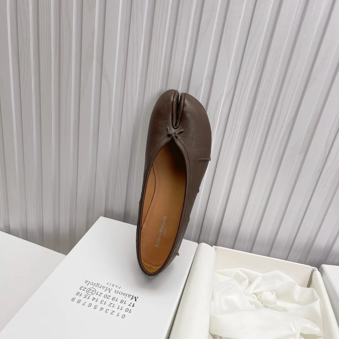 MAISON MARGIELA Flats Leather EU35-42 B40202608031191 - Image 7