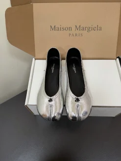 MAISON MARGIELA Flats Sheepskin EU35-39 C40202608030210