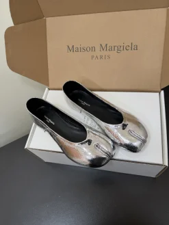 Alternative view of MAISON MARGIELA Flats Sheepskin EU35-39 C40202608030210