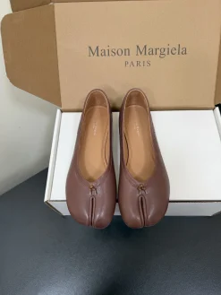 MAISON MARGIELA Flats Vegetable-tanned Lambskin EU35-39 C40202608030207