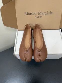 MAISON MARGIELA Flats Vegetable-tanned Lambskin EU35-39 C40202608030208