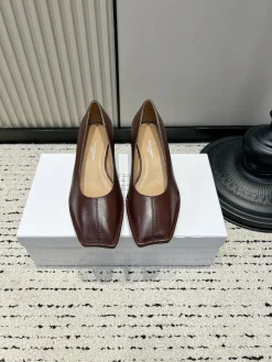 Alternative view of MAISON MARGIELA Pumps Waxed Leather EU35-41 C10202608030339