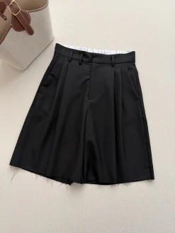 MAISON MARGIELA Shorts S M L B65202608042516