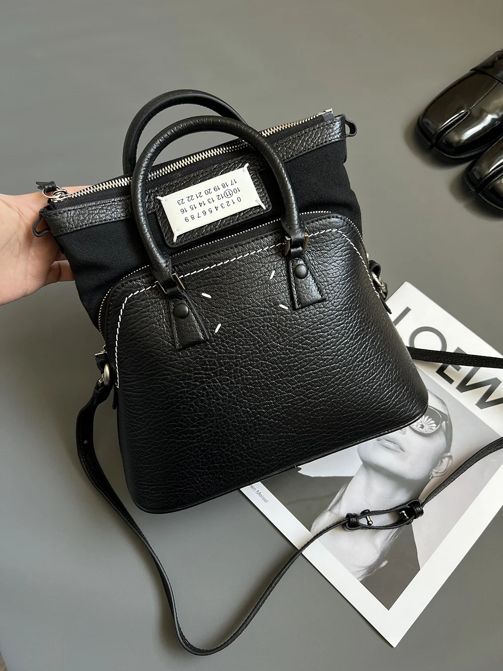 MAISON MARGIELA Shoulder Bags Embossed Cowhide (Black) 26X19X13CM F20202608100050