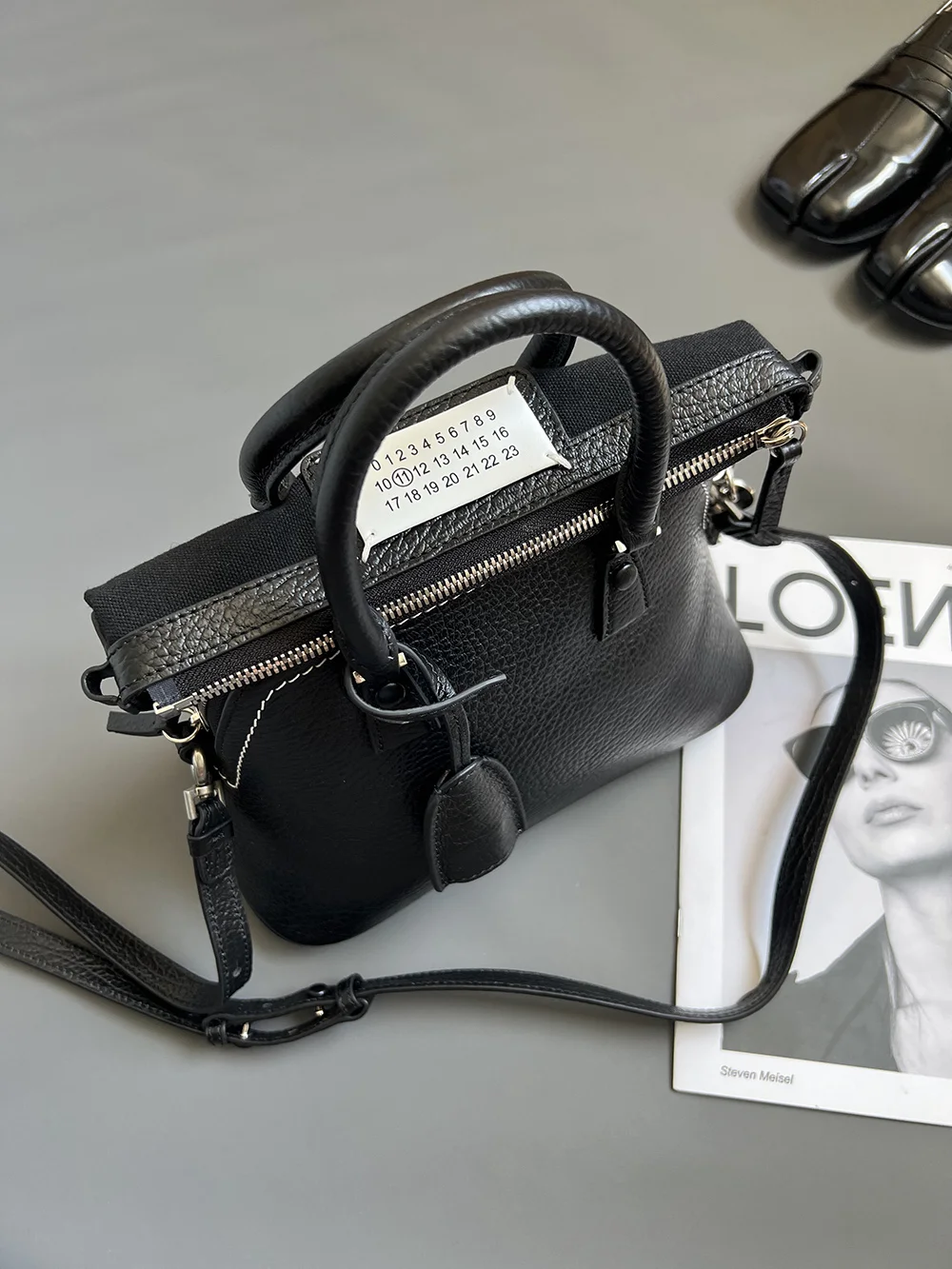 MAISON MARGIELA Shoulder Bags Embossed Cowhide (Black) 26X19X13CM F20202608100050 - Image 6