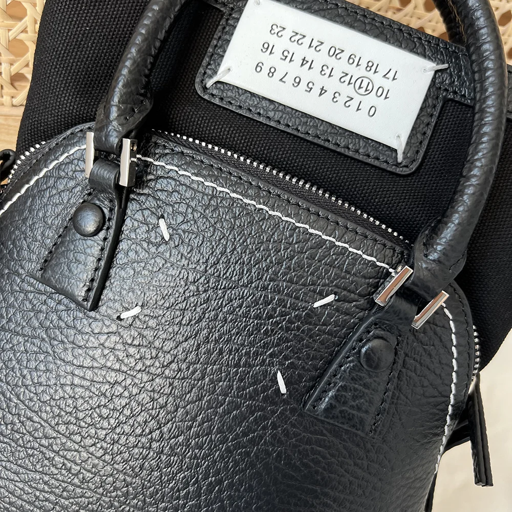 MAISON MARGIELA Shoulder Bags Embossed Leather (Black-Silver) 22X15X10CM D55202608100051 - Image 6
