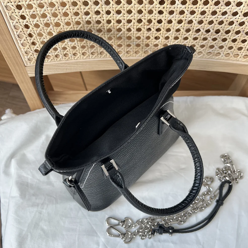 MAISON MARGIELA Shoulder Bags Embossed Leather (Black-Silver) 22X15X10CM D55202608100051 - Image 7
