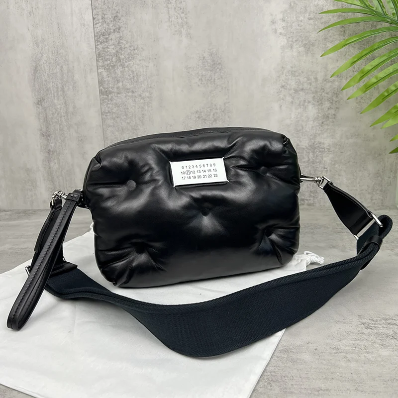 MAISON MARGIELA Shoulder Bags Lamb Leather (Black) 29X21X8CM E20202608100039