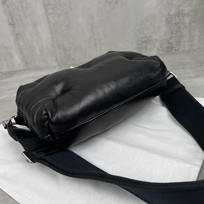 MAISON MARGIELA Shoulder Bags Lamb Leather (Black) 29X21X8CM E20202608100039 - Image 7