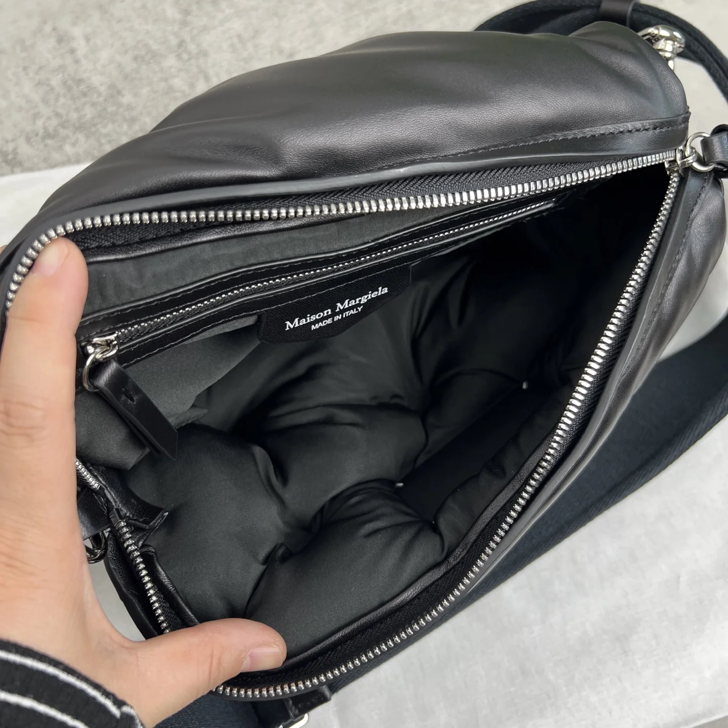 MAISON MARGIELA Shoulder Bags Lamb Leather (Black) 29X21X8CM E20202608100039 - Image 9