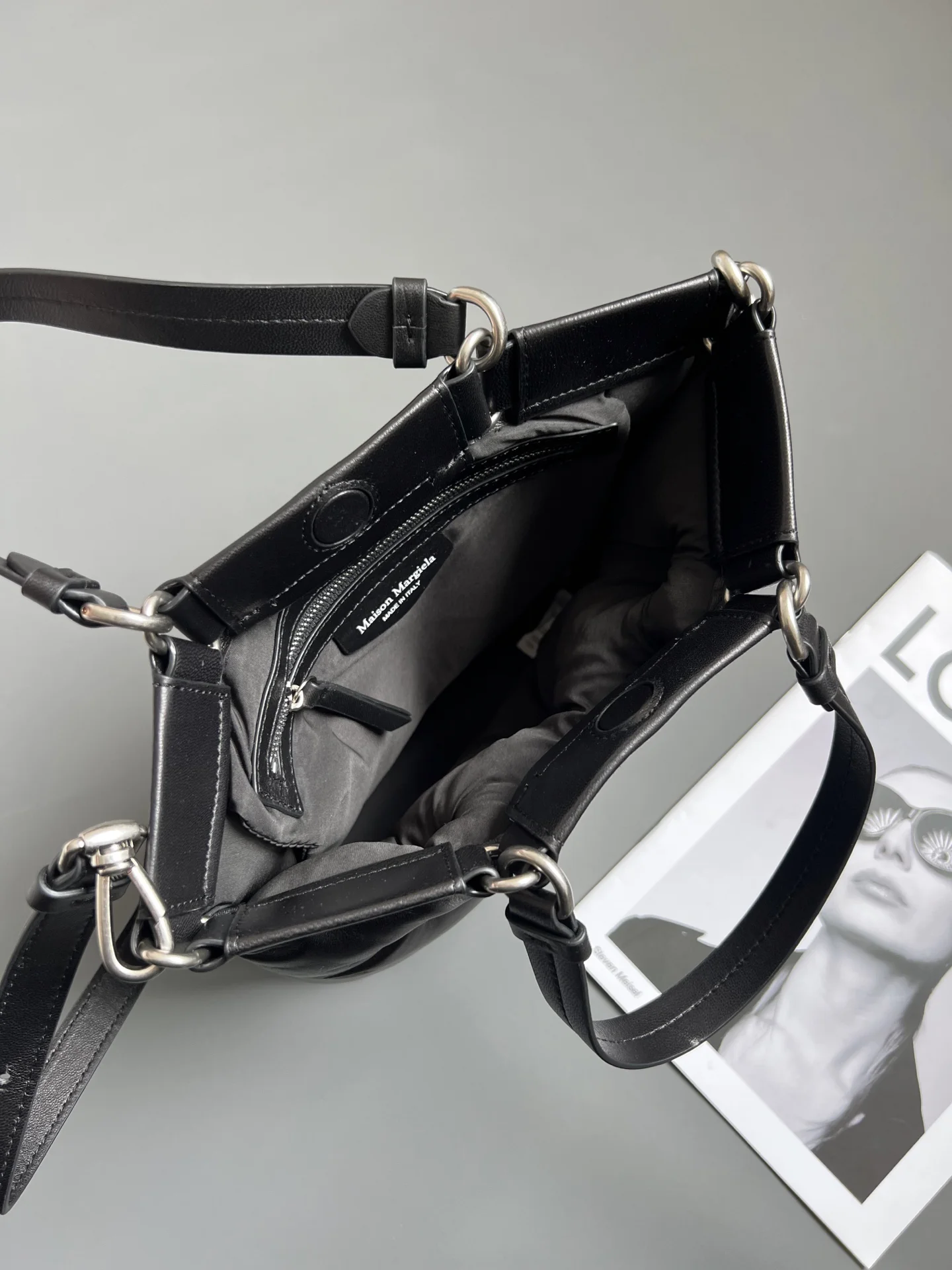 MAISON MARGIELA Shoulder Bags Lambskin Leather (Black) 28X24X11CM E85202608100015 - Image 9