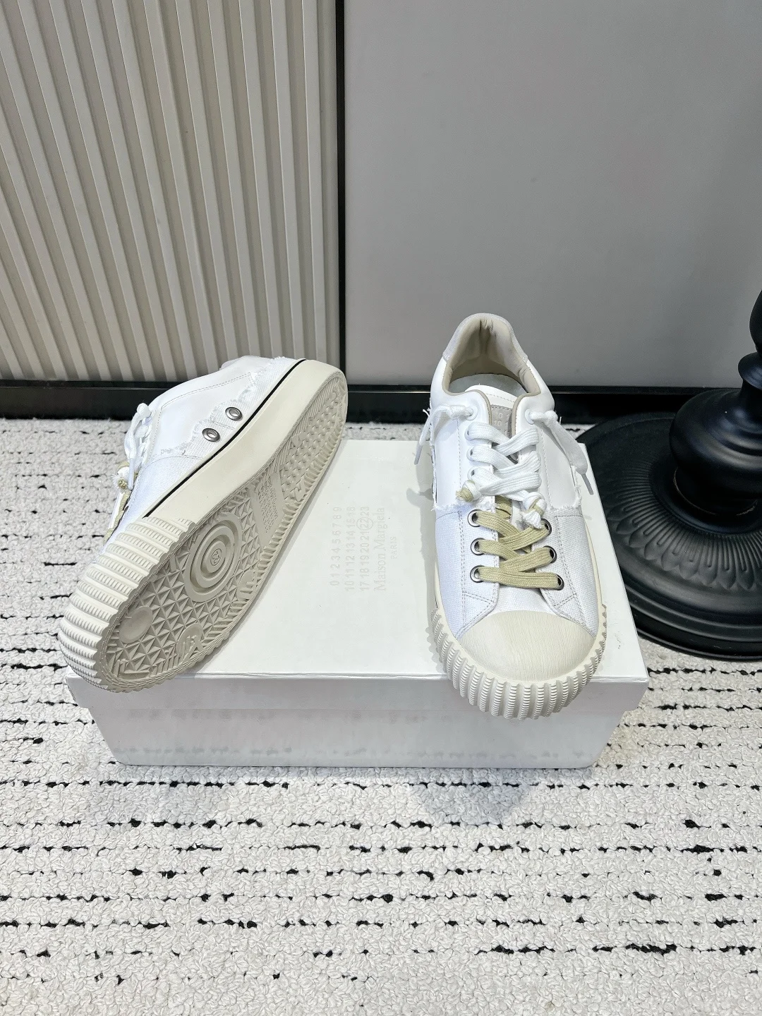 MAISON MARGIELA Sneakers Calf Leather EU35-44 C00202608030323