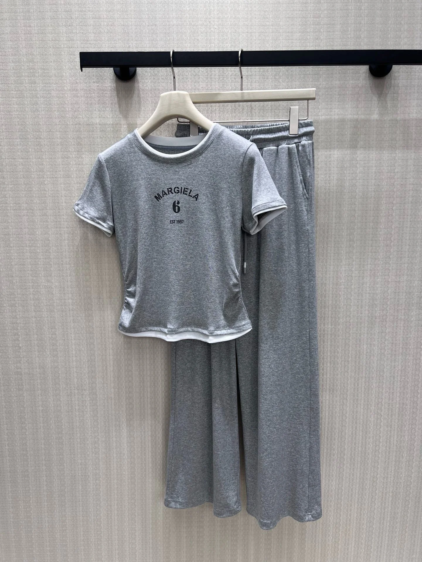 MAISON MARGIELA T-shirts S-M-L C05202608042858 - Image 8