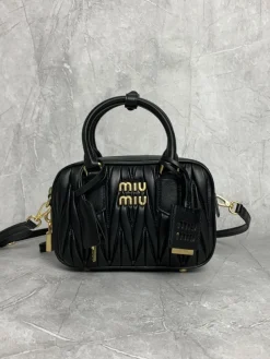 MIU MIU Bucket Bags Lamb Leather (Black-Gold) 19X13X6CM G80202608090714