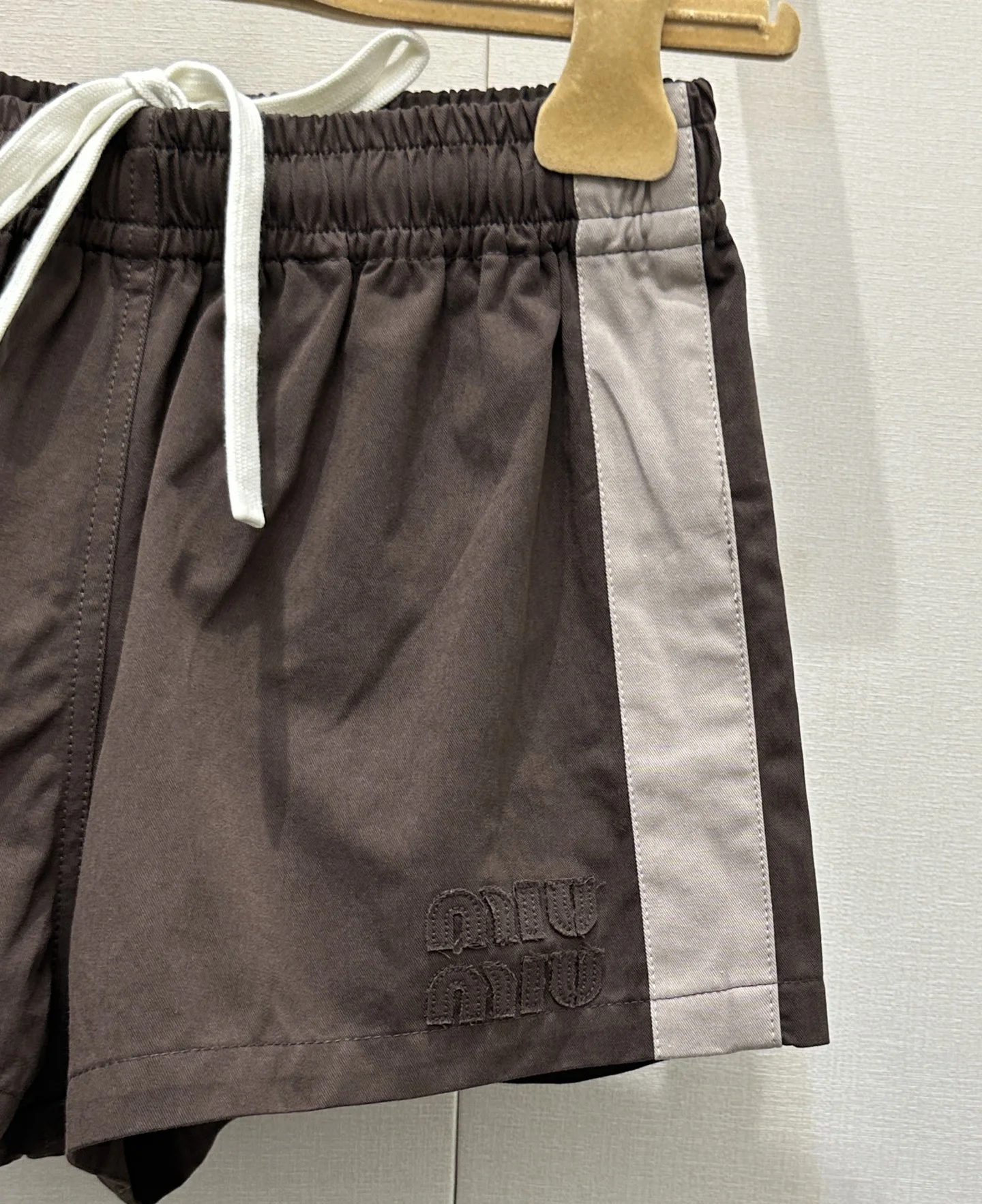 MIU MIU Shorts Cotton S-M-L B05202608042491 - Image 6