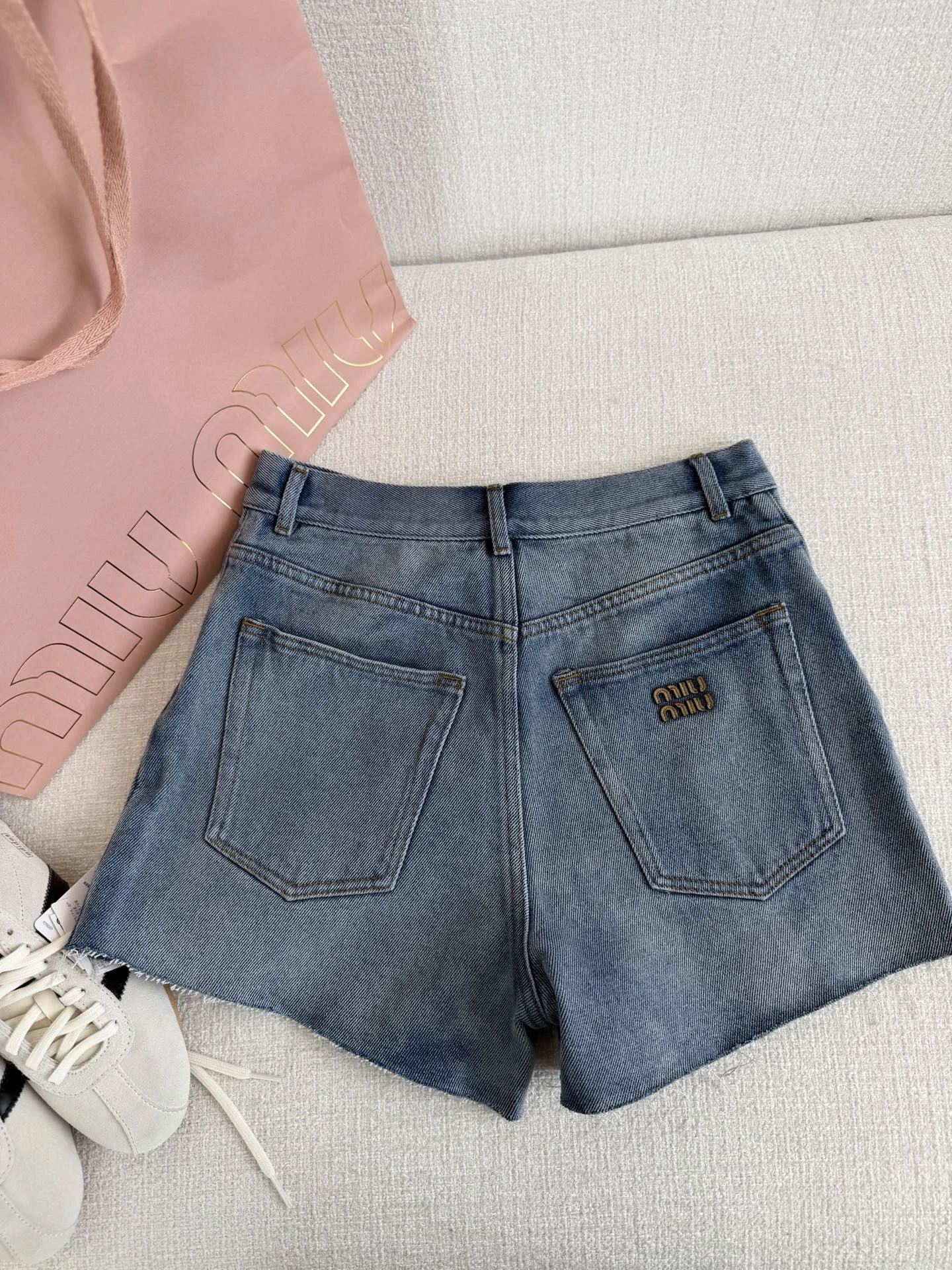 MIU MIU Shorts Denim S-L B75202608041157 - Image 7