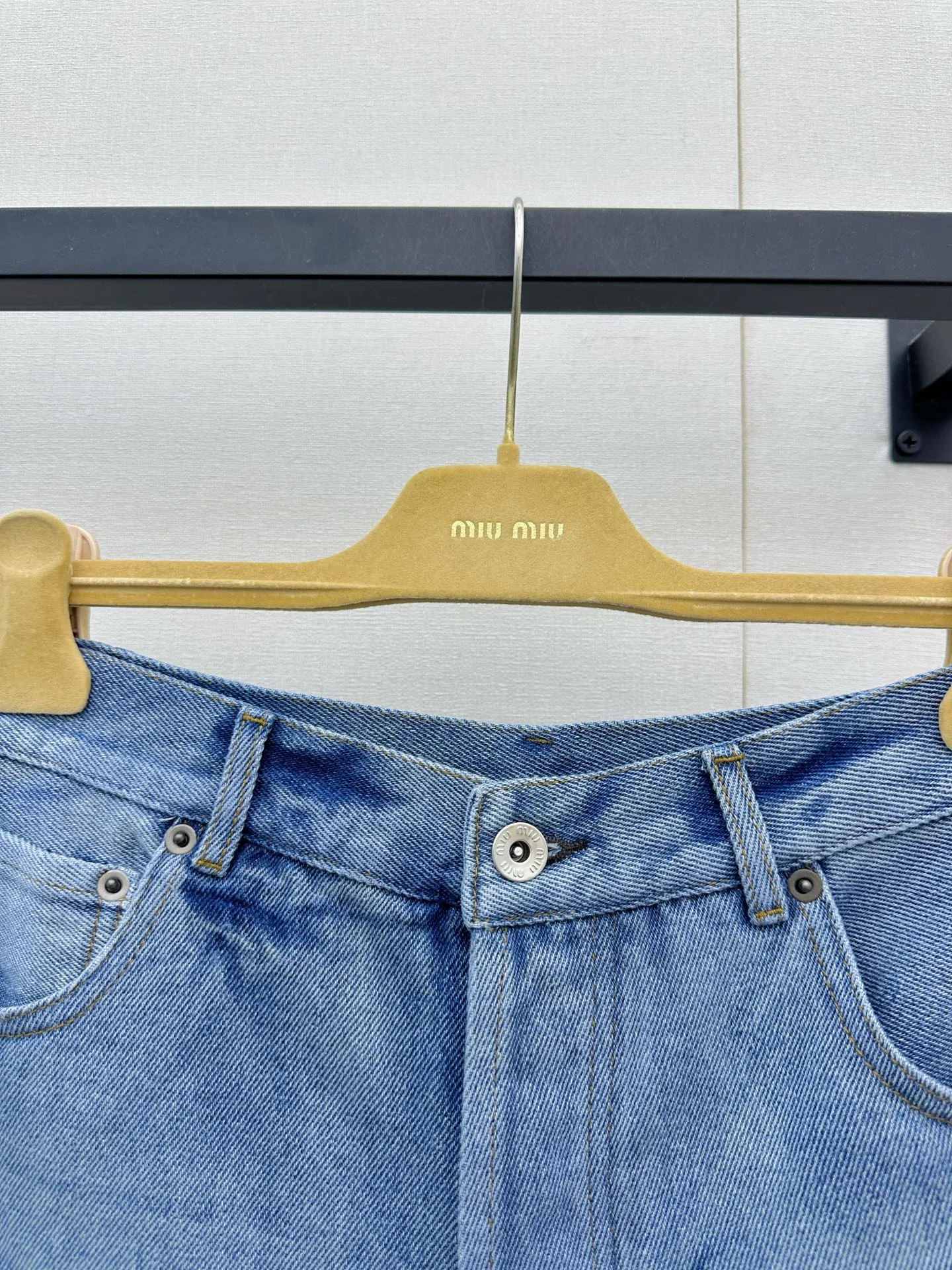 MIU MIU Shorts Denim S-M-L B65202608042135 - Image 5