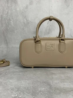 MIU MIU Shoulder Bags Calfskin Leather (Beige-Gold) 27X12X9CM G00202608091385