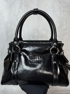 MIU MIU Shoulder Bags Calfskin Leather (Black) 28X15X22CM H30202608091341