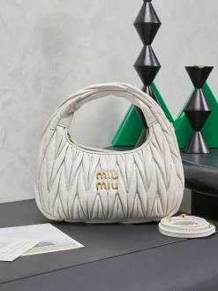 MIU MIU Shoulder Bags Lamb Leather (White-Gold) 20X23X6CM F50202608090334