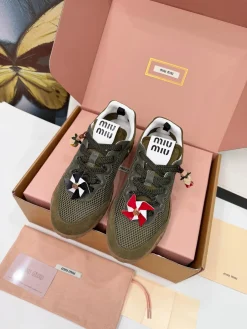 MIU MIU Sneakers Sheepskin EU35-40 B00202608031152