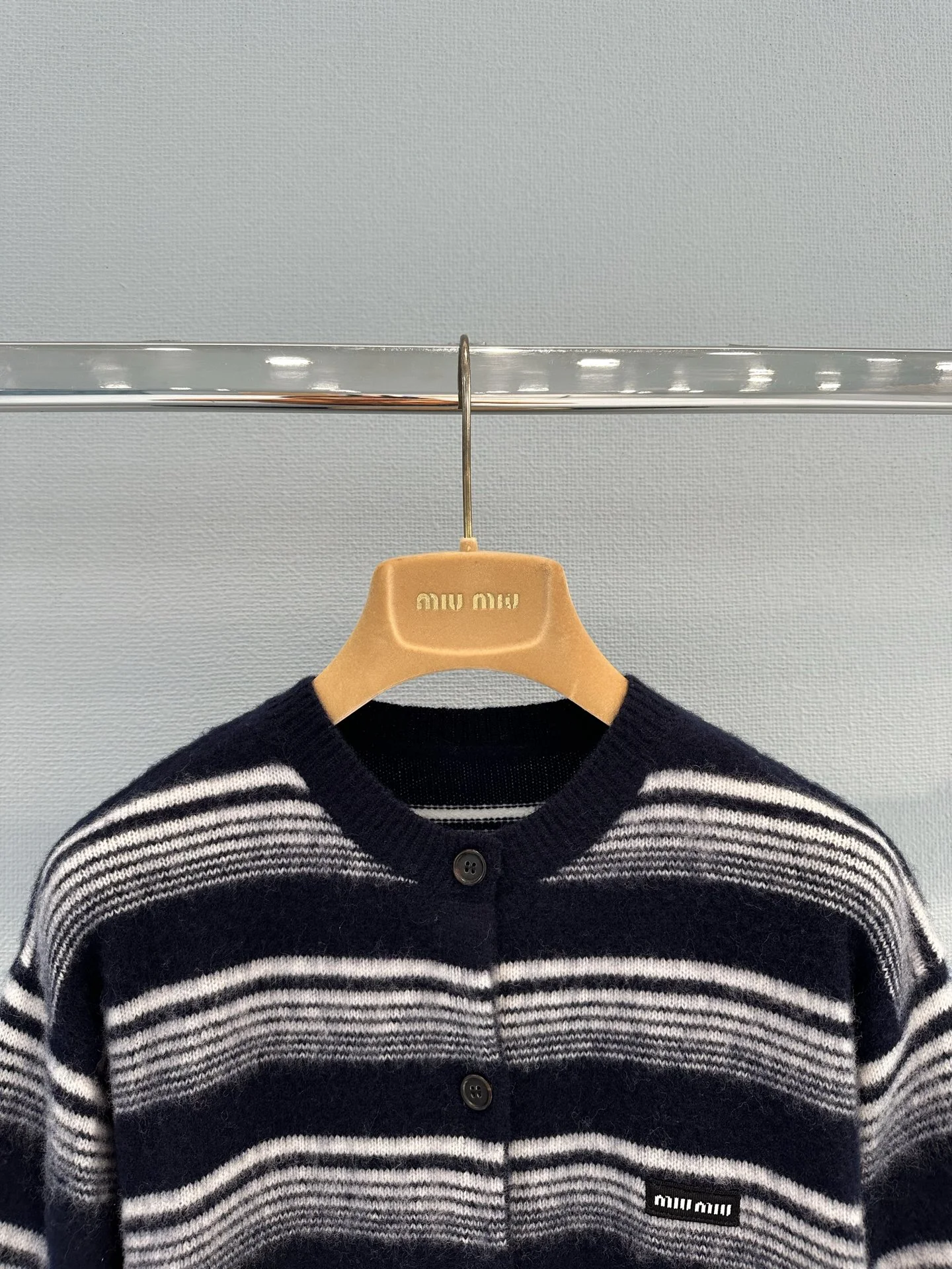 MIU MIU Sweaters Cashmere Blend S-M-L C25202608042050 - Image 4