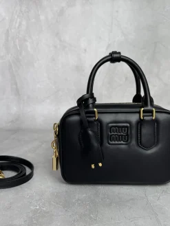 MIU MIU Top Handle Bags Calf Leather (Black-Gold) 19X13X6CM F80202608091459