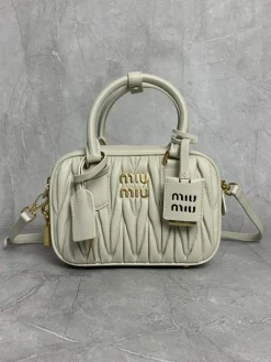 MIU MIU Top Handle Bags Lamb Leather (White-Gold) 19X13X6CM G80202608090712