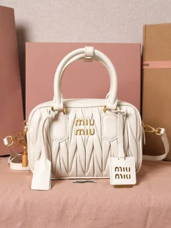 MIU MIU Top Handle Bags Lamb Leather (White-Gold) 19X13X6CM G80202608091452