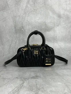 MIU MIU Top Handle Bags Lambskin (Black-Gold) 19X10X5CM G00202608090704