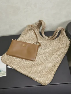 Alternative view of MIU MIU Totes Bags Sequin Mesh (Gold) 35X40CM G00202608090296