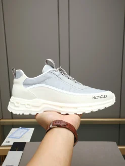 MONCLER Sneakers Leather Mesh EU39-44 B70202608032200
