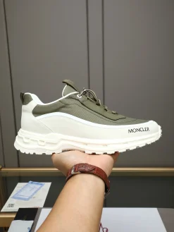 MONCLER Sneakers Leather Mesh EU39-44 B70202608032201