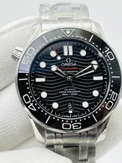 Alternative view of OMEGA Seamaster Automatic (Black Dial) 42mm VS A650202608050229