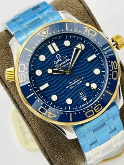 Alternative view of OMEGA Seamaster Automatic (Blue Dial) 42mm VS A700202608050268