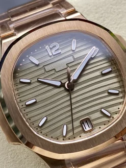 Alternative view of PATEK PHILIPPE Nautilus Automatic 57111R-001 (Gold Dial) 40mm A650202608050079