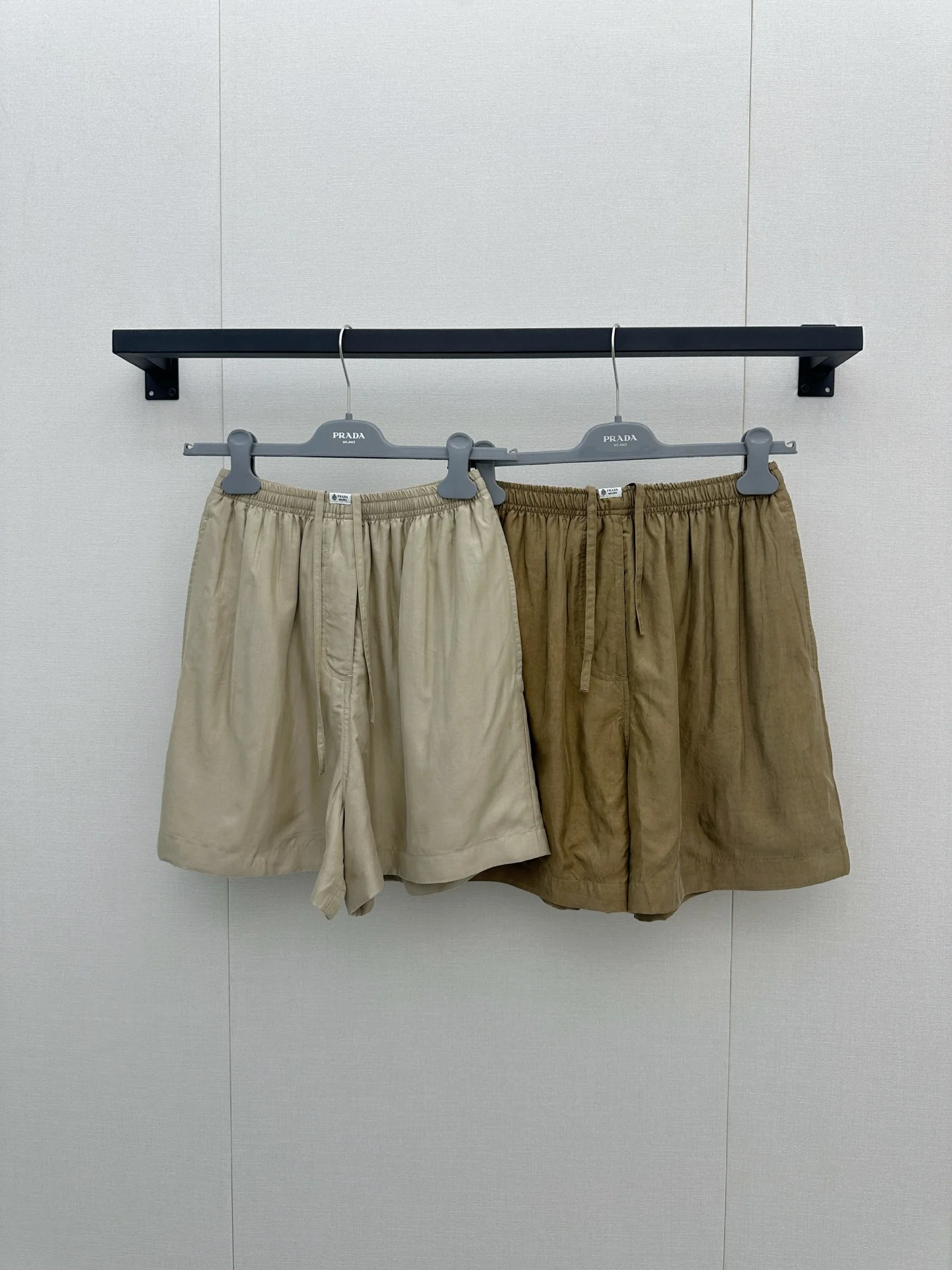 PRADA Shorts S-L C15202608040617